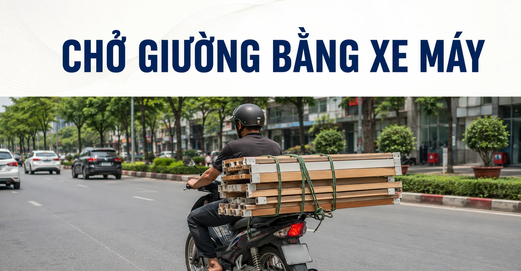Chở giường bằng xe máy tiềm ẩn nhiều rủi ro nếu giường quá lớn, dài hoặc không được buộc chắc chắn.